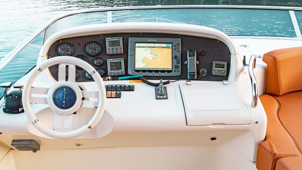 Моторная яхта Azimut 62 Fly VIP