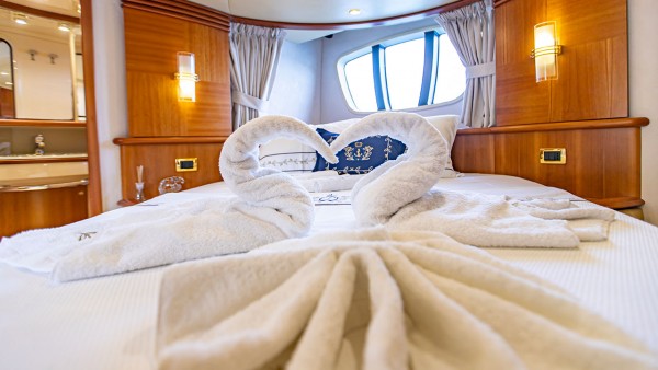 Моторная яхта Azimut 62 Fly VIP