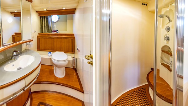 Моторная яхта Azimut 62 Fly VIP