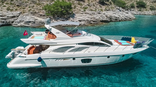 Моторная яхта Azimut 62 Fly VIP