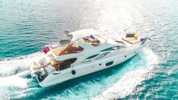 Моторная яхта Azimut 62 Fly VIP