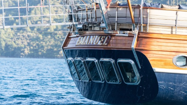 Парусная яхта Emanuel