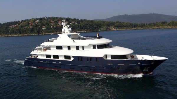 Serenity II Моторная яхта