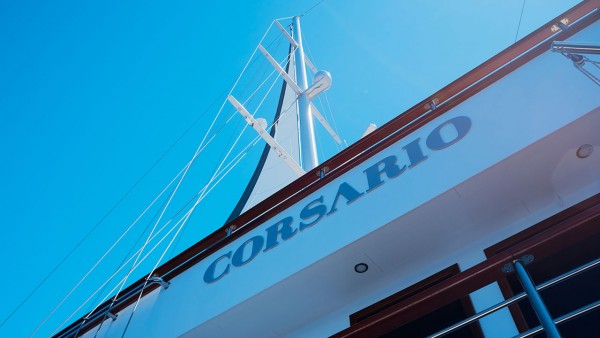 Парусная яхта Corsario