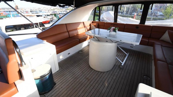 Моторная яхта Azimut 65 Gokce