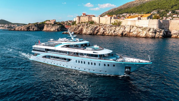 M/Y Freedom Моторная яхта