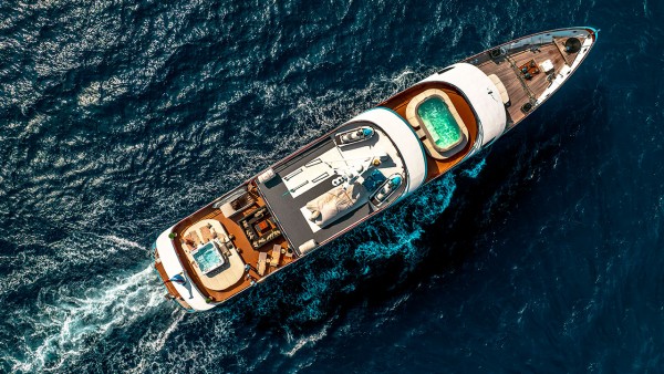 Моторная яхта M/Y Freedom