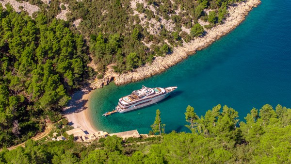 Моторная яхта M/Y Freedom